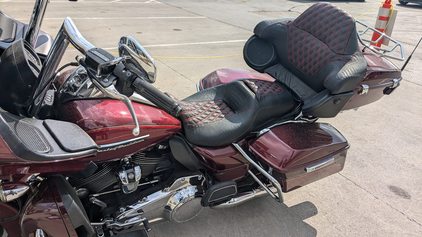 Streetglide Seat Cover (Tourpak Cover included)
