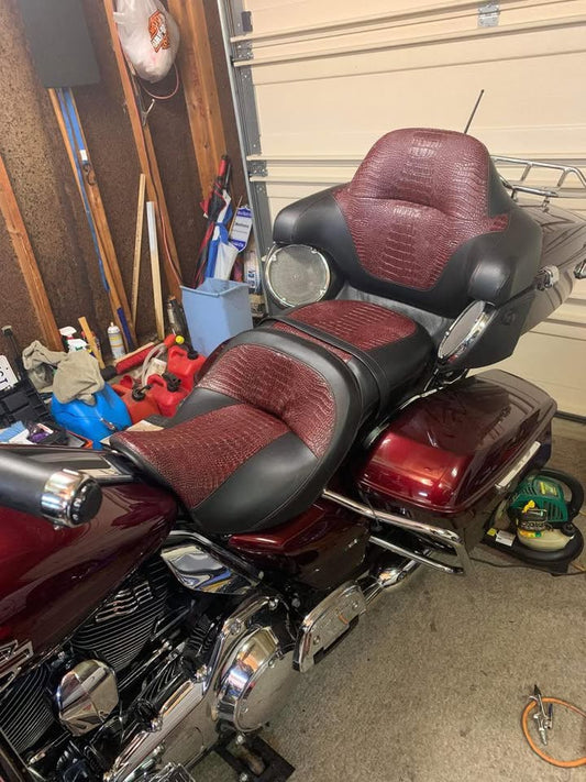 Ultra Classic Seat Cover (Tourpak Cover Included)