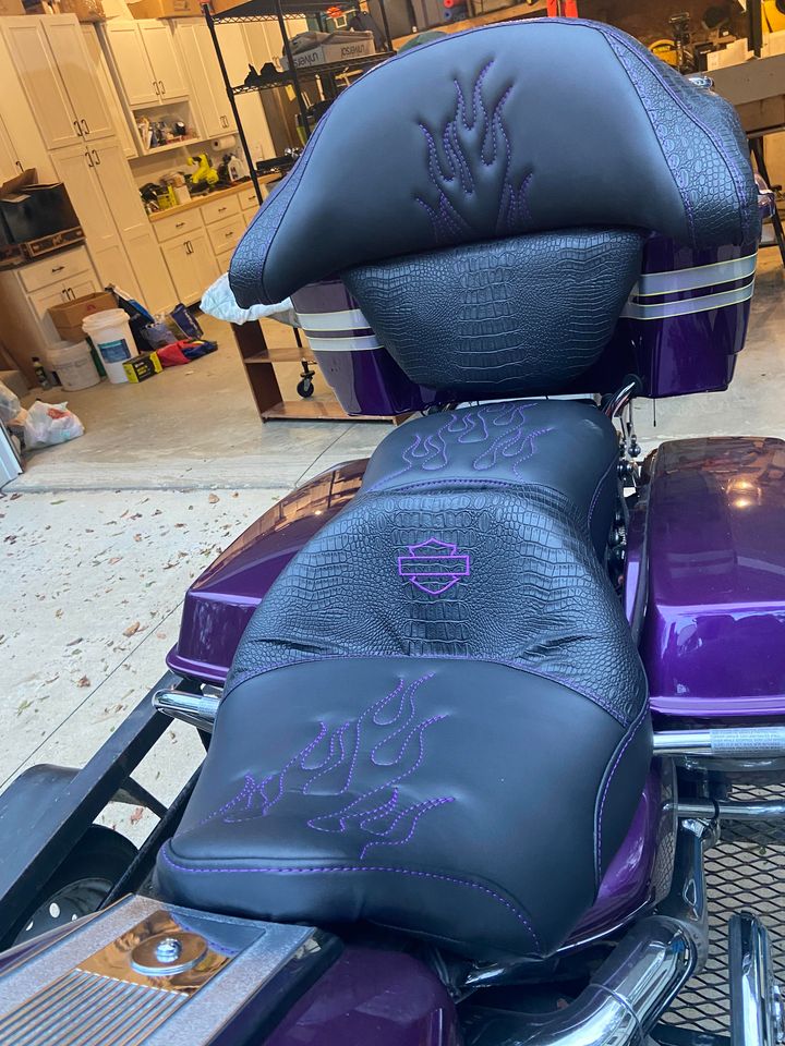 Seat Cover in Flames design with Gel pads